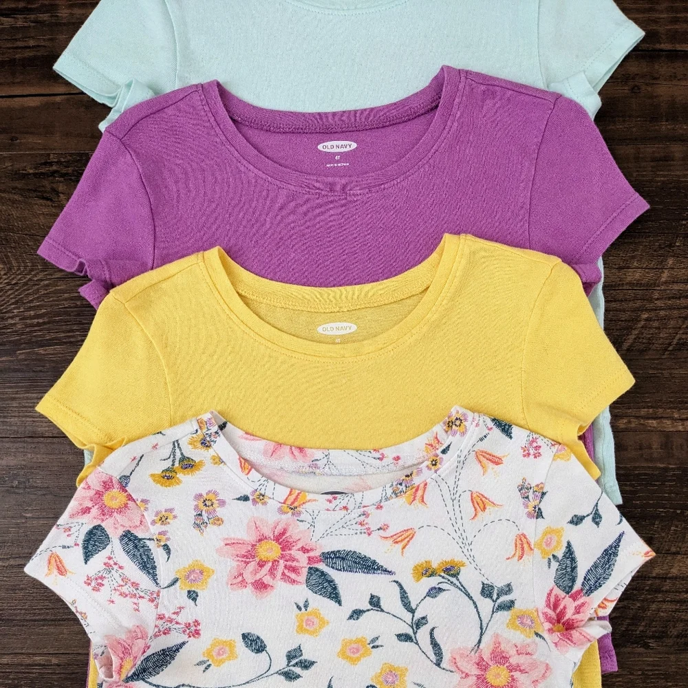 Old Navy, Set of 4 Tee Shirts